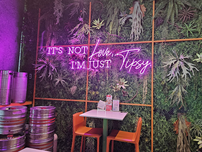 50 Jurong Gateway Rd, #01-05 Jem, Singapore 608549