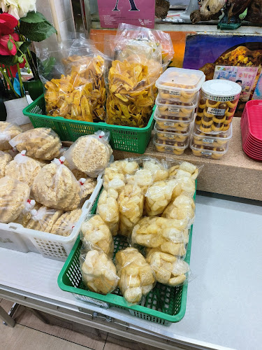 JOO CHIAT FOOD CENTRE - Singapore