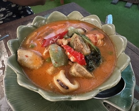 Warm Up Cafe @ The Star Vista