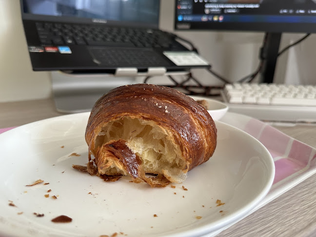 New Deli Bakery - Hospitality and gastronomy