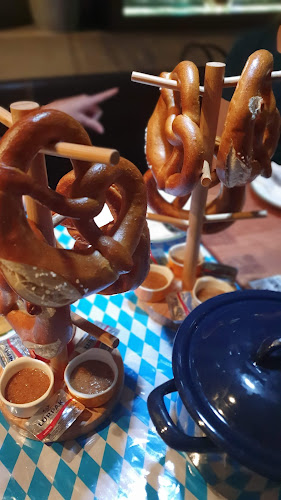 Comentarii opinii despre Brotzeit German Beer Bar and Restaurant - Katong