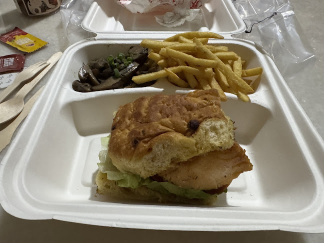 Comentarii opinii despre Joji's Sandwich Parlour