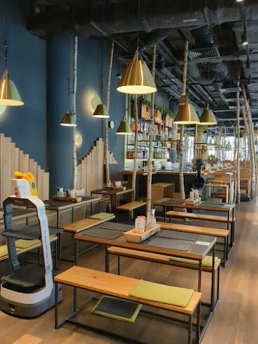 SERVUS German Burger Grill | VIVOCITY - Singapore