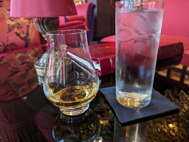 Whiskey Library & Jazz Club - Singapore