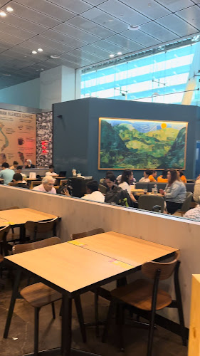 65 Airport Boulevard 02-90 Departure Hall, Level 2 Singapore Changi Airport, 819663