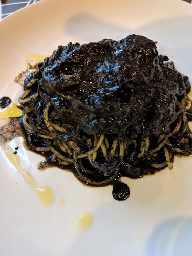 491 River Valley Rd, #01-01 Valley Point, Singapore 248371