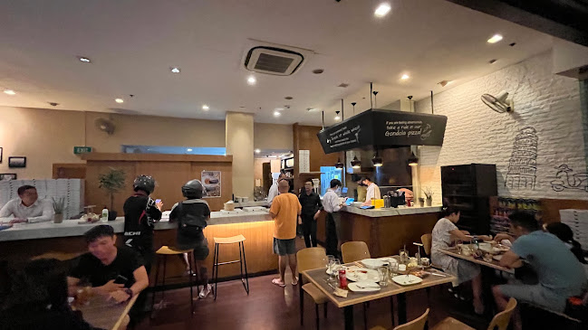 Opinii despre Spizza Bukit Timah în Singapore - Hospitality and gastronomy