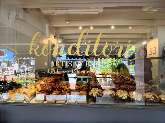 33 Bussorah St, Singapore 199451