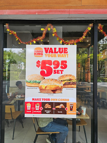 Comentarii opinii despre Burger King North Point (Town Square)