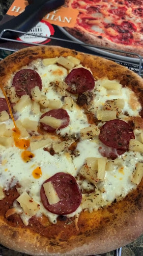 Plank Sourdough Pizza - Eng Kong Park