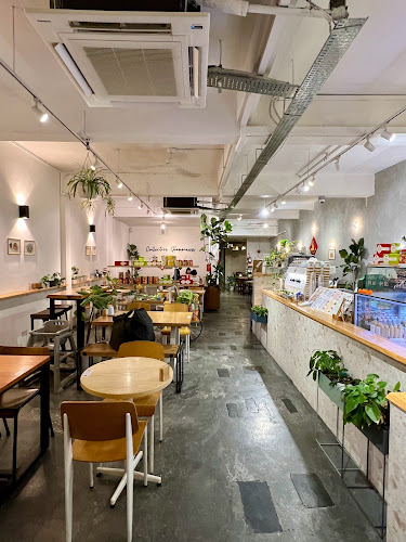 6 Letter Brunch - Hospitality and gastronomy