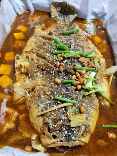 Comentarii opinii despre Tasty Kitchen Grilled Fish @ 724 AMK