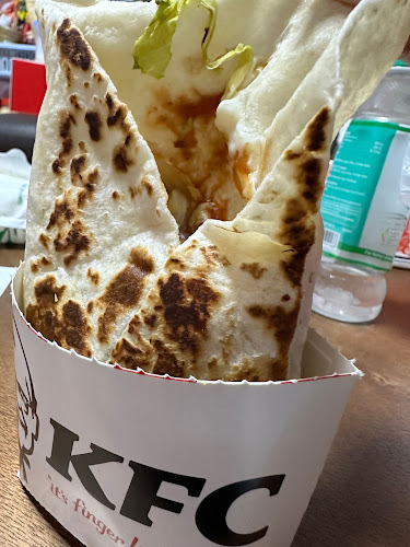 Opinii despre KFC Yishun în Singapore - Hospitality and gastronomy