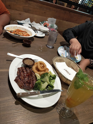 Comentarii opinii despre ANDES by ASTONS @ ESR BizPark (Formerly Viva Business Park)