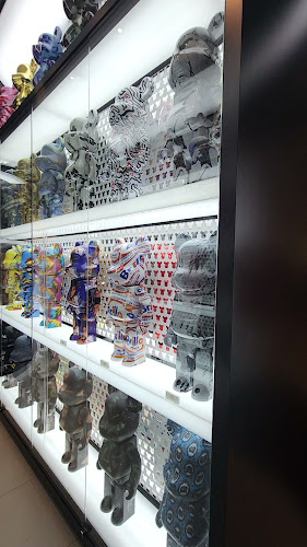 78 Airport Blvd., #04 - 223 / 4, Singapore 819666