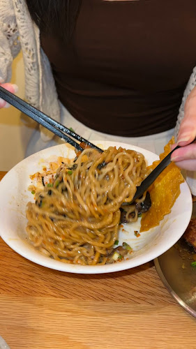 Liu Lang Mian Noodle Bar - Hospitality and gastronomy