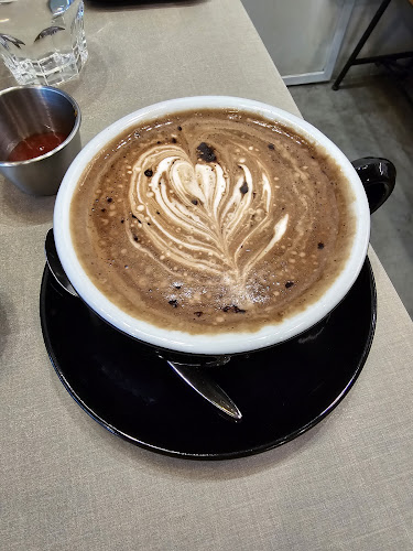 18 Yishun Ave 9, #01-04 Junction Nine, Singapore 768897