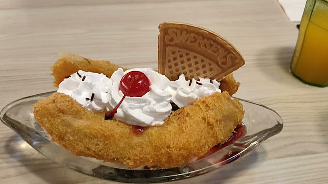 Opinii despre Swensen's (Waterway Point) în Singapore - Hospitality and gastronomy