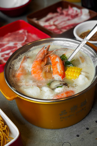 3 Gateway Dr, #03-10, Singapore 608532