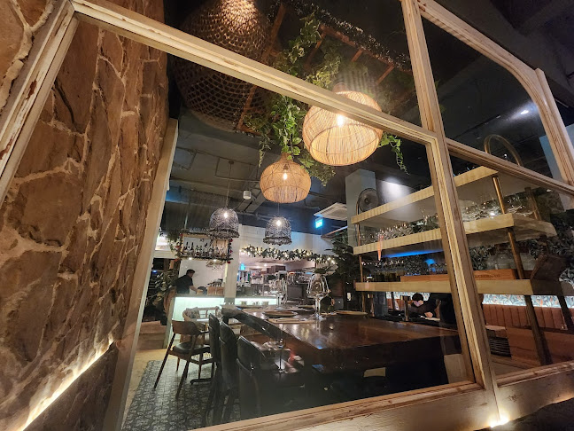 Loulou - French Cuisine & Wine Bar