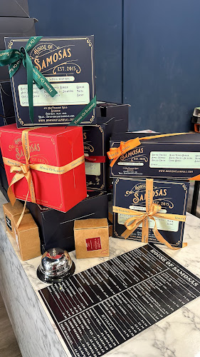 Comentarii opinii despre House Of Samosas