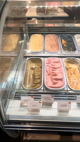 Opinii despre Sweet Cheeks (Potong Pasir) în Singapore - Hospitality and gastronomy