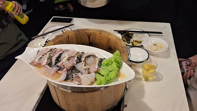 Qi Lai Feng 齐来丰鱼庄 Chinese Restaurant - Singapore