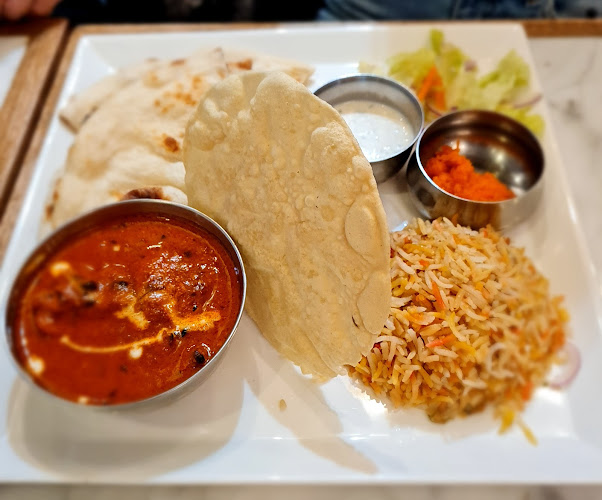 Opinii despre Zaffron Kitchen Star Vista în Singapore - Hospitality and gastronomy