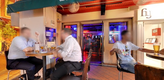 Mogambo Bar & Restaurant - Hospitality and gastronomy