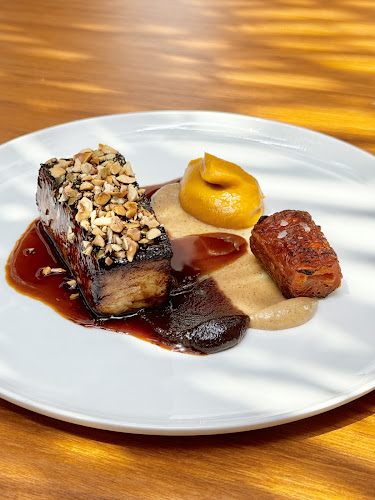 Comentarii opinii despre FYSH at EDITION