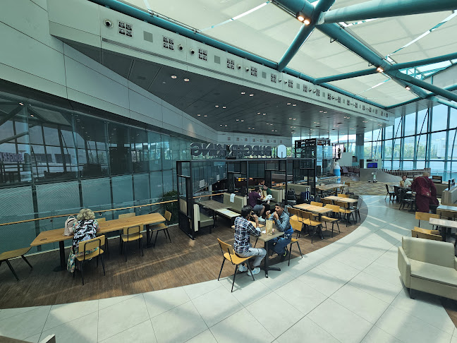 Burger King Terminal 1 Public West