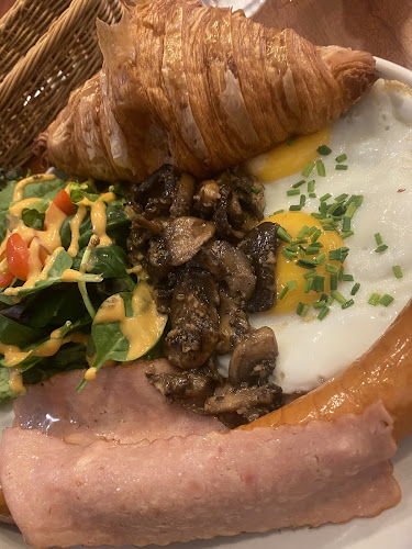 Comentarii opinii despre The Signature Patisserie