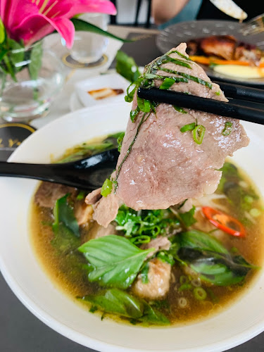 Comentarii opinii despre The Pho Place by LILY.S