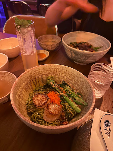 Comentarii opinii despre NOU