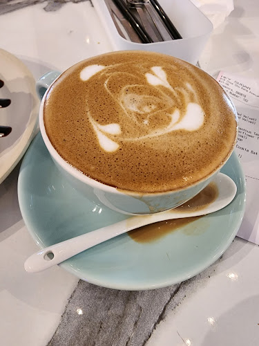 Comentarii opinii despre HEY SUGAR