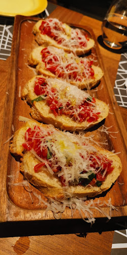 Opinii despre 2it & Drink în Singapore - Hospitality and gastronomy