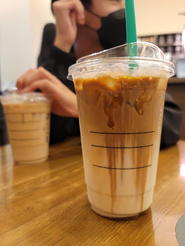 Starbucks JEM - Hospitality and gastronomy