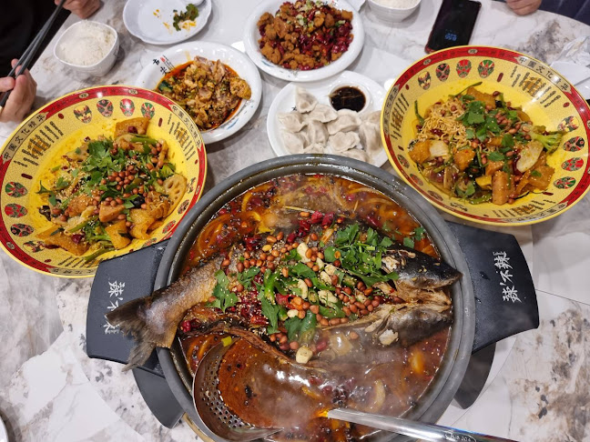 辣不辣 Labula Mala Sichuan Restaurant @ Paris Ris Downtown East - Singapore