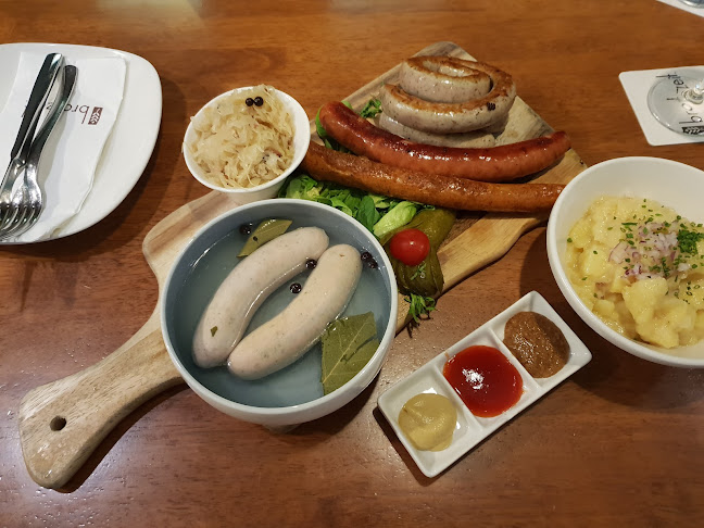 Comentarii opinii despre Brotzeit German Beer Bar and Restaurant - Katong