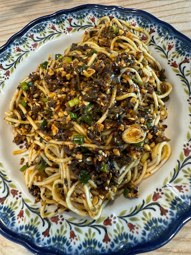 JIANG HU MAO CAI 江湖冒菜 - Hospitality and gastronomy