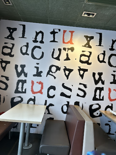 Opinii despre McDonald's Parkway în Singapore - Hospitality and gastronomy