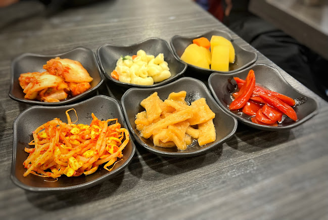 Three Meals A Day - Hospitality and gastronomy