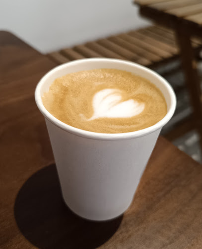 Cafe Lilac by Whisking Bakes - Hospitality and gastronomy