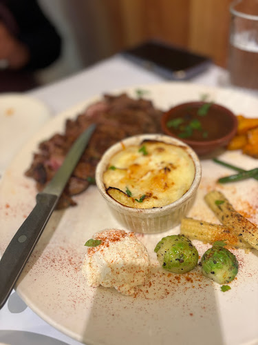 Bruno's Pizzeria & Grill Katong - Hospitality and gastronomy