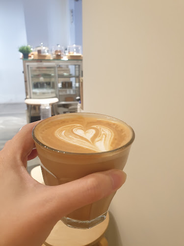 Sugar And Tease Patisserie Cafe - Singapore