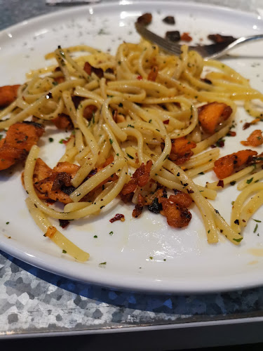 Opinii despre iSTEAKS @ Star Vista în Singapore - Hospitality and gastronomy