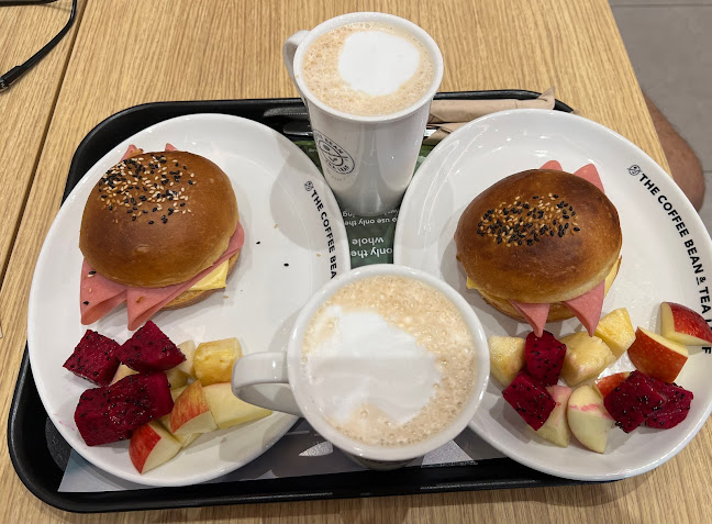 The Coffee Bean & Tea Leaf - Le Quest Mall