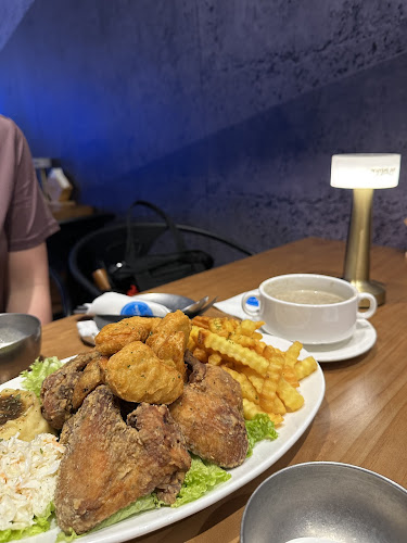 Comentarii opinii despre Waiting Bar & Restaurant