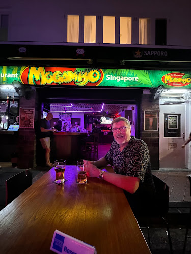 Mogambo Bar & Restaurant - Singapore