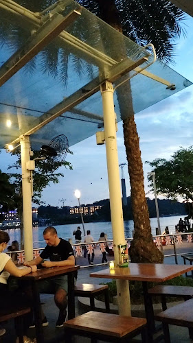 1 HarbourFront Walk, #01-106/107 VivoCity, Singapore 098585